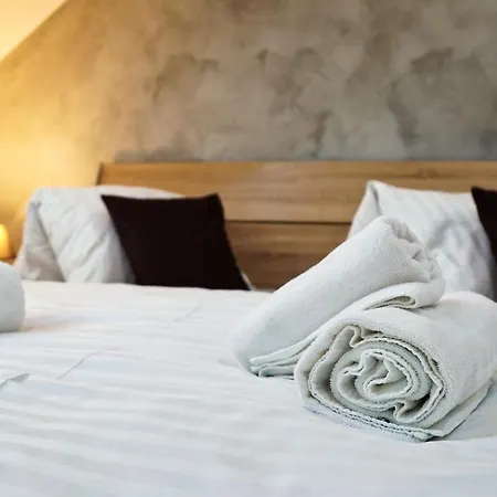 U Sipku بيت ضيافة