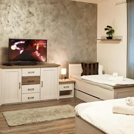 بيت ضيافة U Sipku اوسترافا